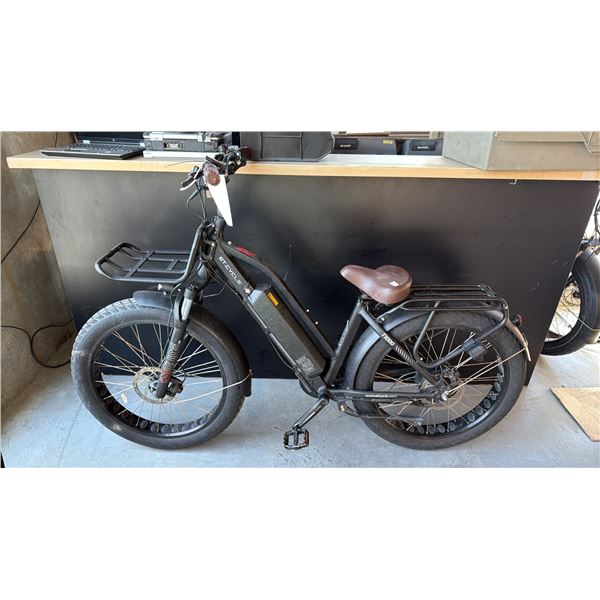 BLACK ET CYCLE T1000 DAS-KIT MOTOR 8-SPEED FRONT SUSPENSION OFF-ROAD FAT TIRE E-BIKE