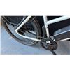 Image 3 : RAD POWER BIKES RADMISSION SINGLE-SPEED MID-STEP COMMUTER ELECTRIC BIKE WHITE GREY FINISH
