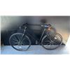 Image 1 : MATTE BLACK CLASSIC LIGHTWEIGHT STRUCTURAL STEEL  CITY BIKE