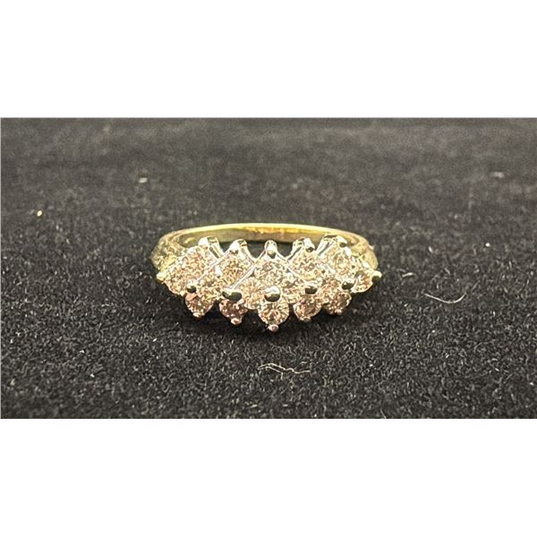 APPROX 14K LADIES RING SET WITH DIAMONDS (.05CT, 3.9G)