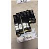 Image 1 : 4 LIP GLOSSES AND 2 LIPSTICKS