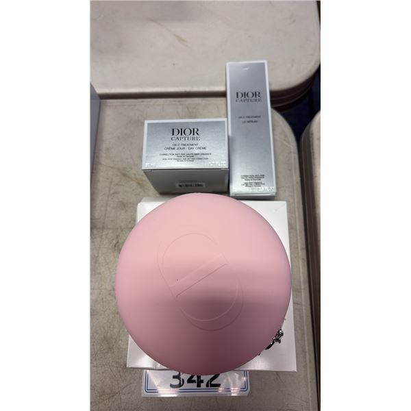 ONE OX-C TREATMENT SERUM & OX-C TREATMENT DAY CREAM WITH MAKEUP CASE