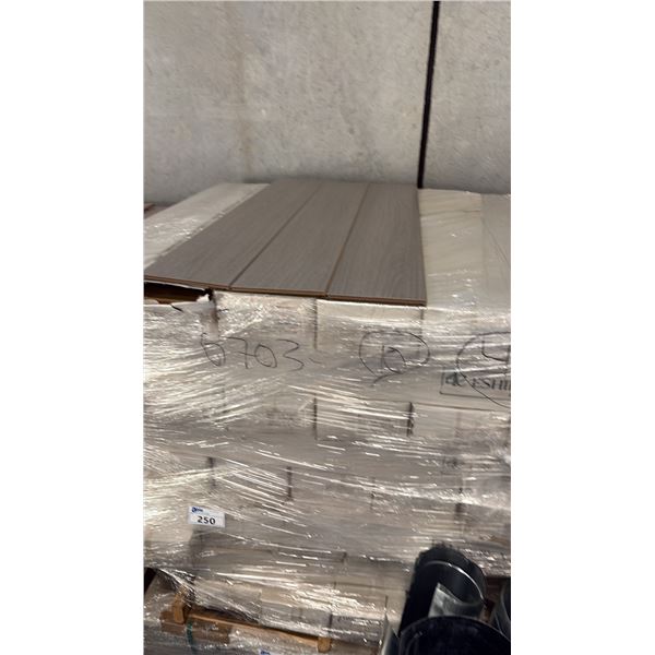 1132.56 SQFT OF LAMINATE FLOORING 44 BOXES DRIFTWOOD GREY-BROWN OAK MDL:HJ6703 10/BX 25.74 SQFT