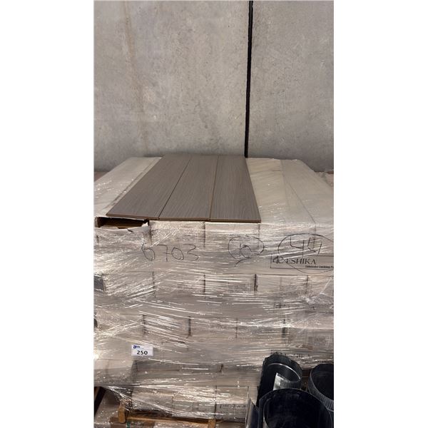 1235.52 SQFT OF LAMINATE FLOORING 48 BOXES DRIFTWOOD GREY-BROWN OAK MDL:HJ6703 10/BX 25.74 SQFT