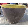 Image 3 : Outdoor Planters, Ceramic Vase, Tile Top Stand