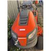 Image 3 : Husqvarna YTH2042 Riding Lawn Mower