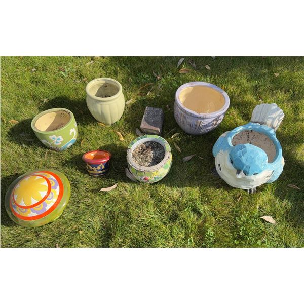 Ceramic Planters and Decorative Bird