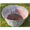 Image 5 : Garden Decor Lot: Tub, Urn, Topiary, Butterfly