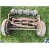 Image 2 : Manual Push Reel Lawn Mower with Metal Frame