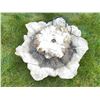Image 1 : Concrete Leaf-Form Outdoor Garden Fountain