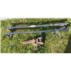 Image 1 :  Trailer Hitch And Frontier Roof Cross Bars 
