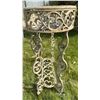 Image 5 : Decorative Cast Iron Plant Stand 