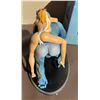 Image 3 : Frank Cho Babe & Ape Limited Edition Statue
