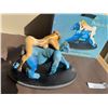 Image 4 : Frank Cho Babe & Ape Limited Edition Statue