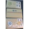Image 2 : 771. (3) 1975 Bicentennial Bronze Medal and First Day Covers.
