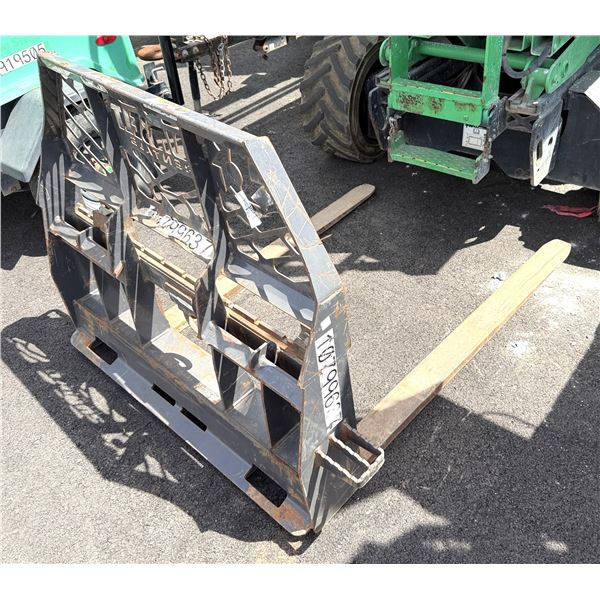 (10799637) 2022 Paladin Model 122846 Pallet Forks for Large Skid