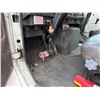 Image 73 : 1996 International F-4900 Truck (289"L), 2041420 Miles, Lic. 408TVG (Starts & Runs)