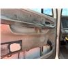 Image 14 : 2004 Freightliner Truck Tractor, Lic. 493MDH (For Parts - Needs New Engine)