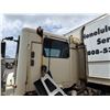 Image 8 : 2004 Freightliner Truck Tractor, Lic. 493MDH (For Parts - Needs New Engine)