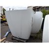 Image 2 : Peterbilt Truck Hood