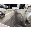 Image 8 : Peterbilt C4690 Truck Hood