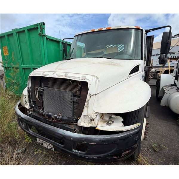 2003 International 4300 Flatbed Truck, Lic. 996TSU (Needs New Transmission)