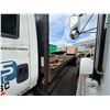 Image 8 : 2003 International 4300 Flatbed Truck, Lic. 996TSU (Needs New Transmission)