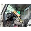 Image 9 : 2003 International 4300 Flatbed Truck, Lic. 996TSU (Needs New Transmission)