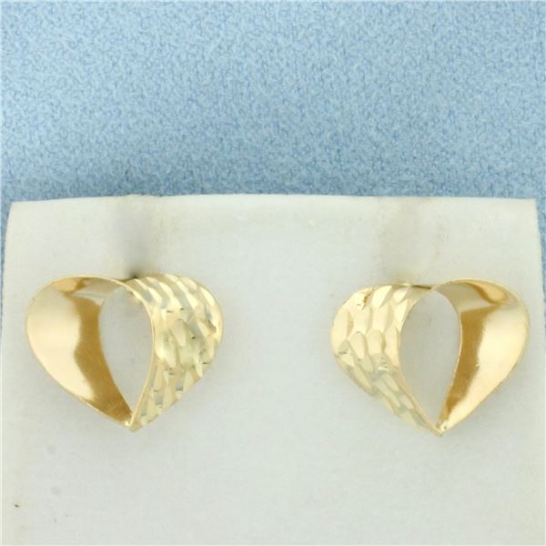 Diamond Cut Open Heart Earrings in 14k Yellow Gold