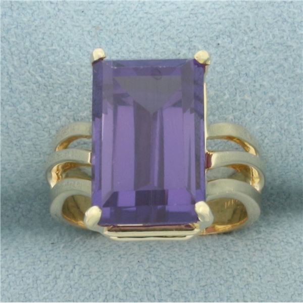 Purple Sapphire Solitaire Statement Ring in 14k Yellow Gold