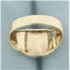 Image 4 : Mens Engravable Signet Ring in 14k Yellow Gold