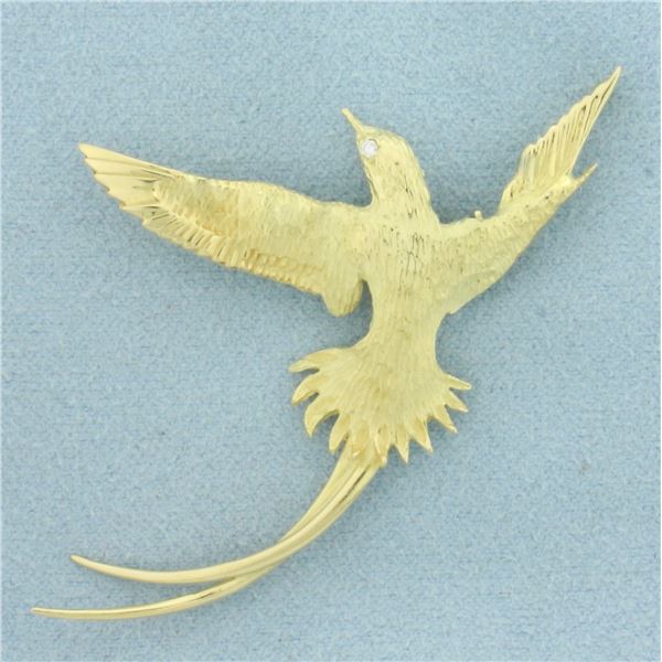 Diamond Longtail Bird Brooch in 18k Yellow Gold