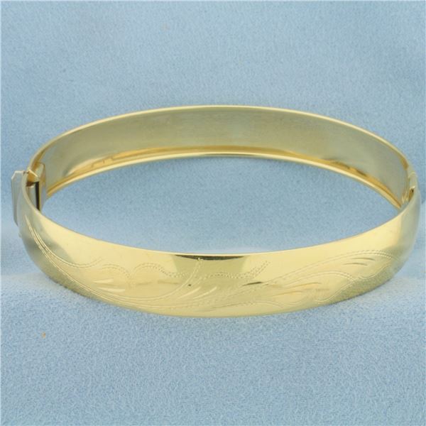 Etched Flower Design Bangle Bracelet in 18k Yellow Gold