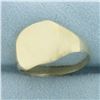 Image 2 : Vintage Engravable Signet Ring in 10k Yellow Gold