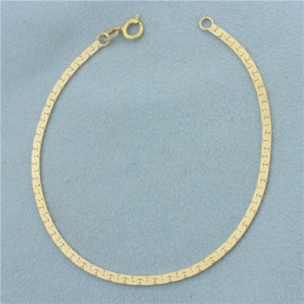 C Link Bracelet in 14k Yellow Gold