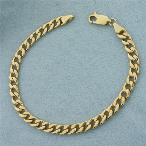 Curb Link Bracelet in 14K Yellow Gold