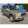 Image 2 : NISS PATHFINDER 2001 T-DONATION