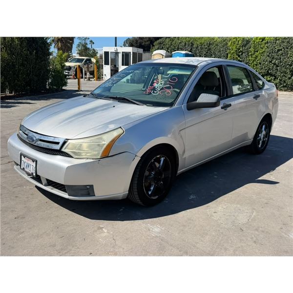 FORD  FOCUS  2010 T-DONATION