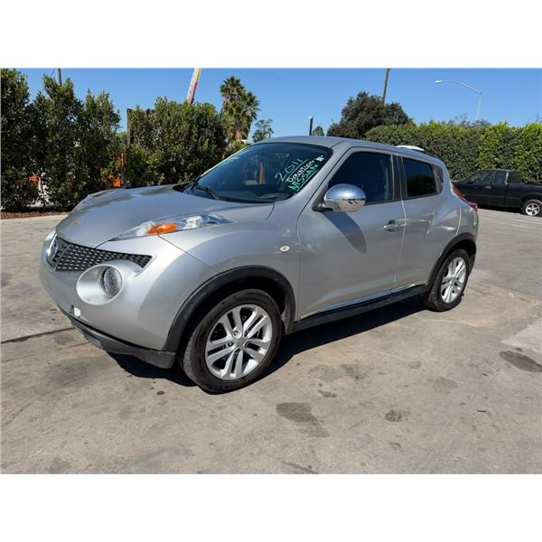 NISS JUKE 2011 O/S SALV-DON