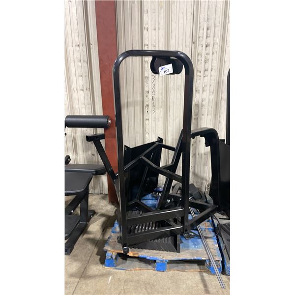 GROUP OF COMMERCIAL EXERCISE MACHINE STEEL FRAME & ASSORTED PARTS
