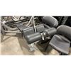 Image 2 : LIFE FITNESS GREY COMMERCIAL INCLINE MULTI FREE WEIGHT BENCH