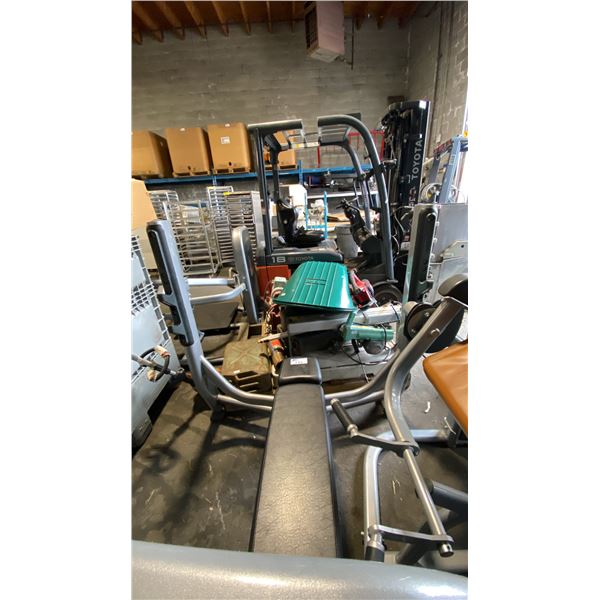 LIFE FITNESS GREY COMMERCIAL FREE WEIGHT BENCH