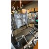 Image 2 : LIFE FITNESS GREY COMMERCIAL FREE WEIGHT BENCH