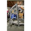 Image 4 : LIFE FITNESS GREY COMMERCIAL FREE WEIGHT OLYMPIC BAR SQUAT RACK