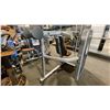 Image 3 : LIFE FITNESS COMMERCIAL SEATED SHOULDER PRESS MACHINE