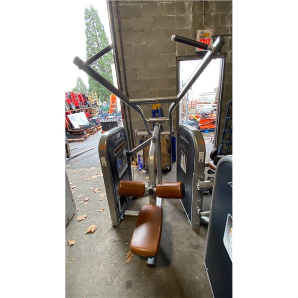 LIFE FITNESS COMMERCIAL SEATED LATERAL PULLDOWN MACHINE