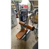 Image 2 : LIFE FITNESS COMMERCIAL SEATED LATERAL PULLDOWN MACHINE