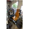 Image 1 : LIFE FITNESS COMMERCIAL SEATED TRICEPS PRESS MACHINE