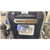 Image 3 : LIFE FITNESS COMMERCIAL SEATED LEG EXTENSION MACHINE