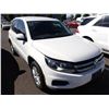 Image 2 : 2013 Volkswagen Tiguan RUNS WITH MECHANICAL PROBLEMS